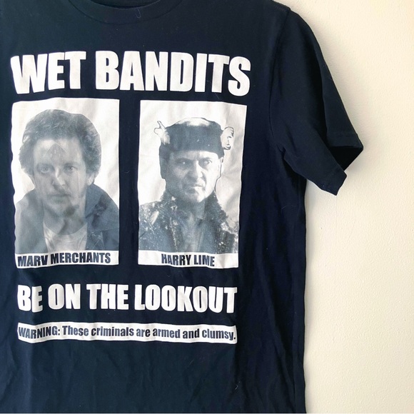 Home Alone • Wet Bandits Graphic Tee in Black - Picture 2 of 5